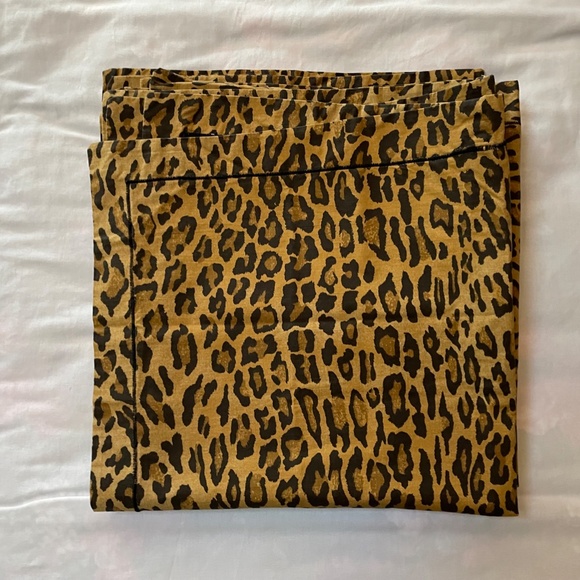 Ralph Lauren Large Pillow Sham Aragon Leopard Pattern - opened never used - Picture 2 of 2
